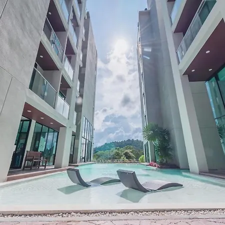 Peacefull New Condo Patong